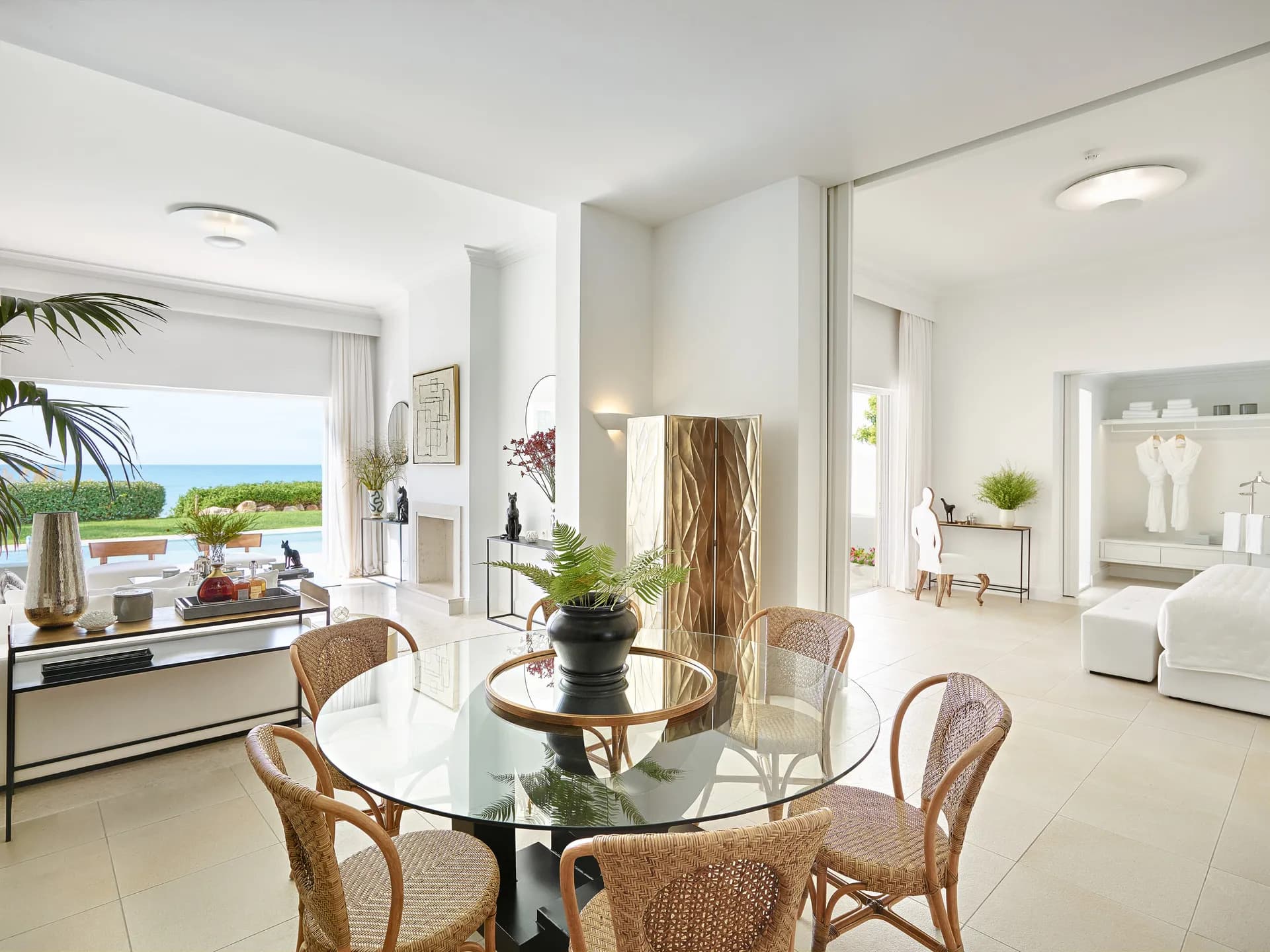 e8654194aaaa159a6bb8cbf855abe8c7